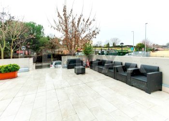 Terrazza - Commercial Activity Via Di Pietralata
 
189, Roma - photo 30