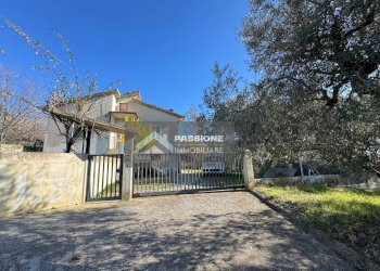 Foto 40 - Casa indipendente Via cascioni
 
4, Sant'Omero - foto 40