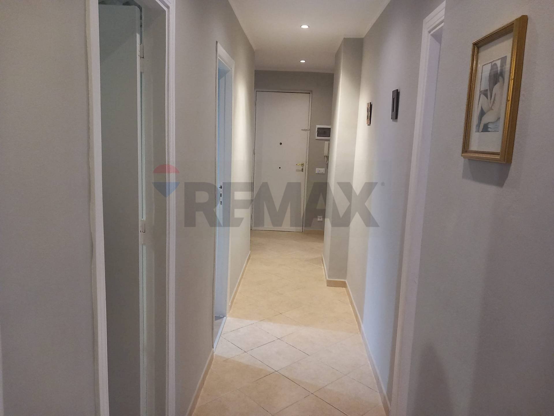 Hall / corridoio - Four-room apartment VIA VALENTINO MAZZOLA
 
5900, Capaci - photo 2