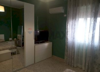 Camera / camera da letto - Quadrilocale VIA VALENTINO MAZZOLA
 
5900, Capaci - foto 38