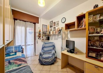 Soggiorno - Trilocale Via Carducci
 
15, Cairate - foto 6