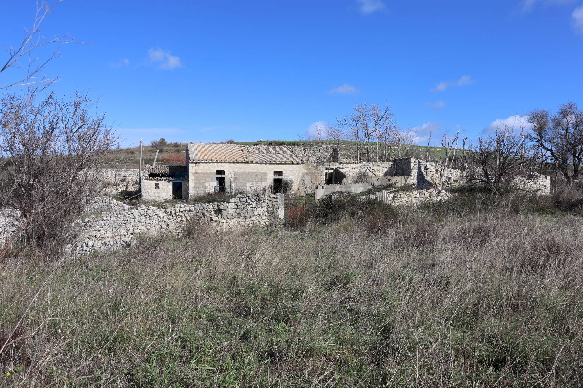 Vista delle montagne - Rustico C.da Scorsonara
snc, Ragusa - foto 2