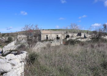 Vista delle montagne - Rustico C.da Scorsonara
 
snc, Ragusa - foto 5