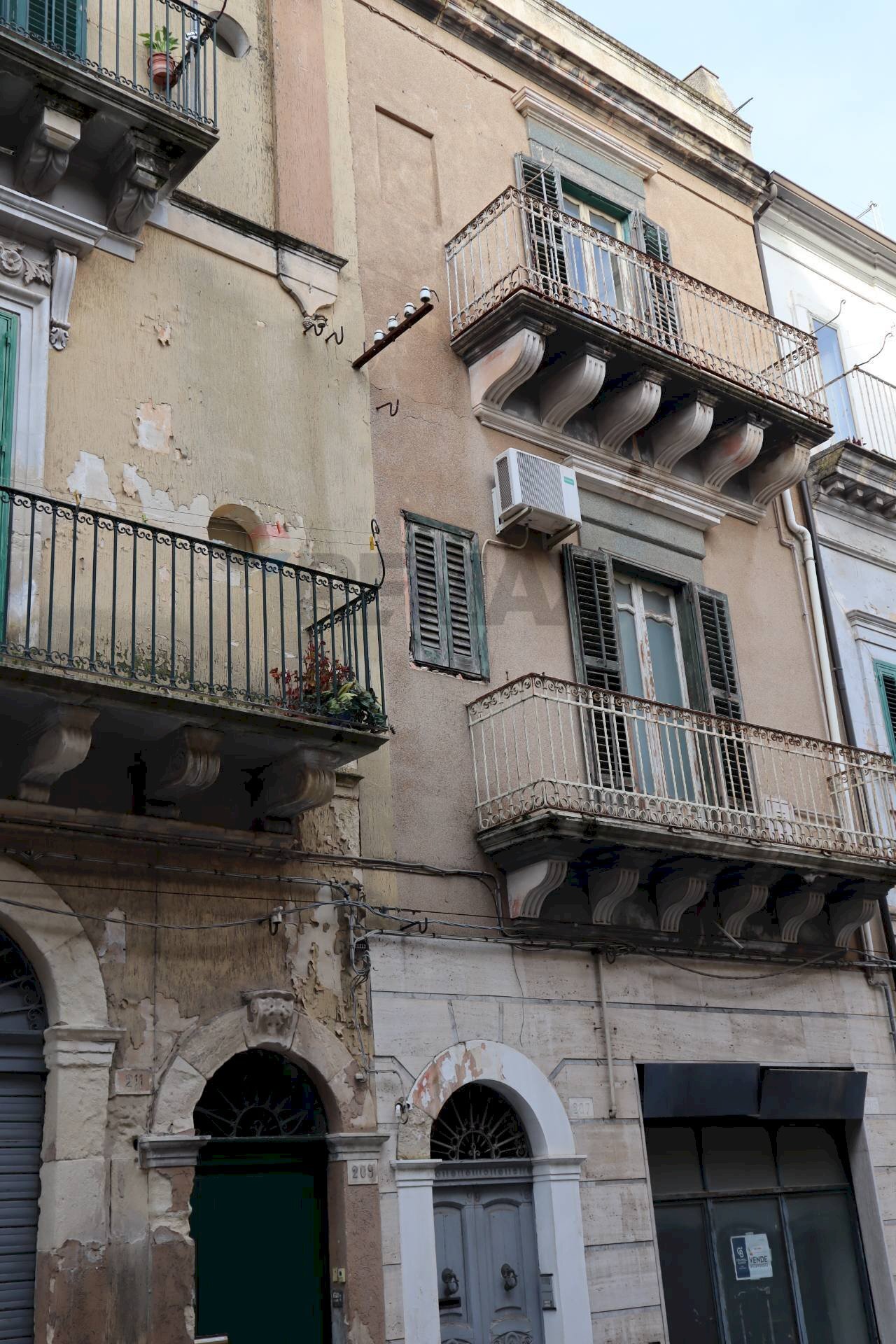 Edificio all\'aperto - Casa indipendente corso Vitt.Veneto
207, Ragusa - foto 3
