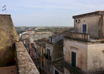 Edificio all\'aperto - Casa indipendente corso Vitt.Veneto
 
207, Ragusa - foto 32