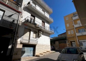 Edificio all\'aperto - Appartamento via Giovanni Pascoli
 
25, Comiso - foto 16