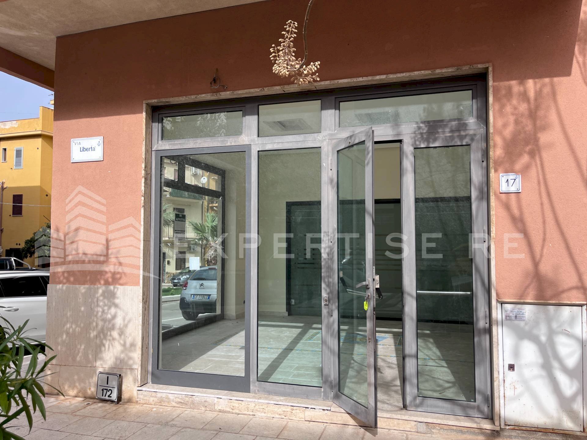 Foto 3 - Commercial Premises Via Libertà
17, Pollina - photo 3