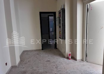 Foto 16 - Locale Commerciale Via Libertà
 
17, Pollina - foto 16