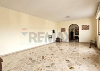 Stanza vuota - Appartamento Viale della regione siciliana Nord Ovest
 
2551, Palermo - foto 4