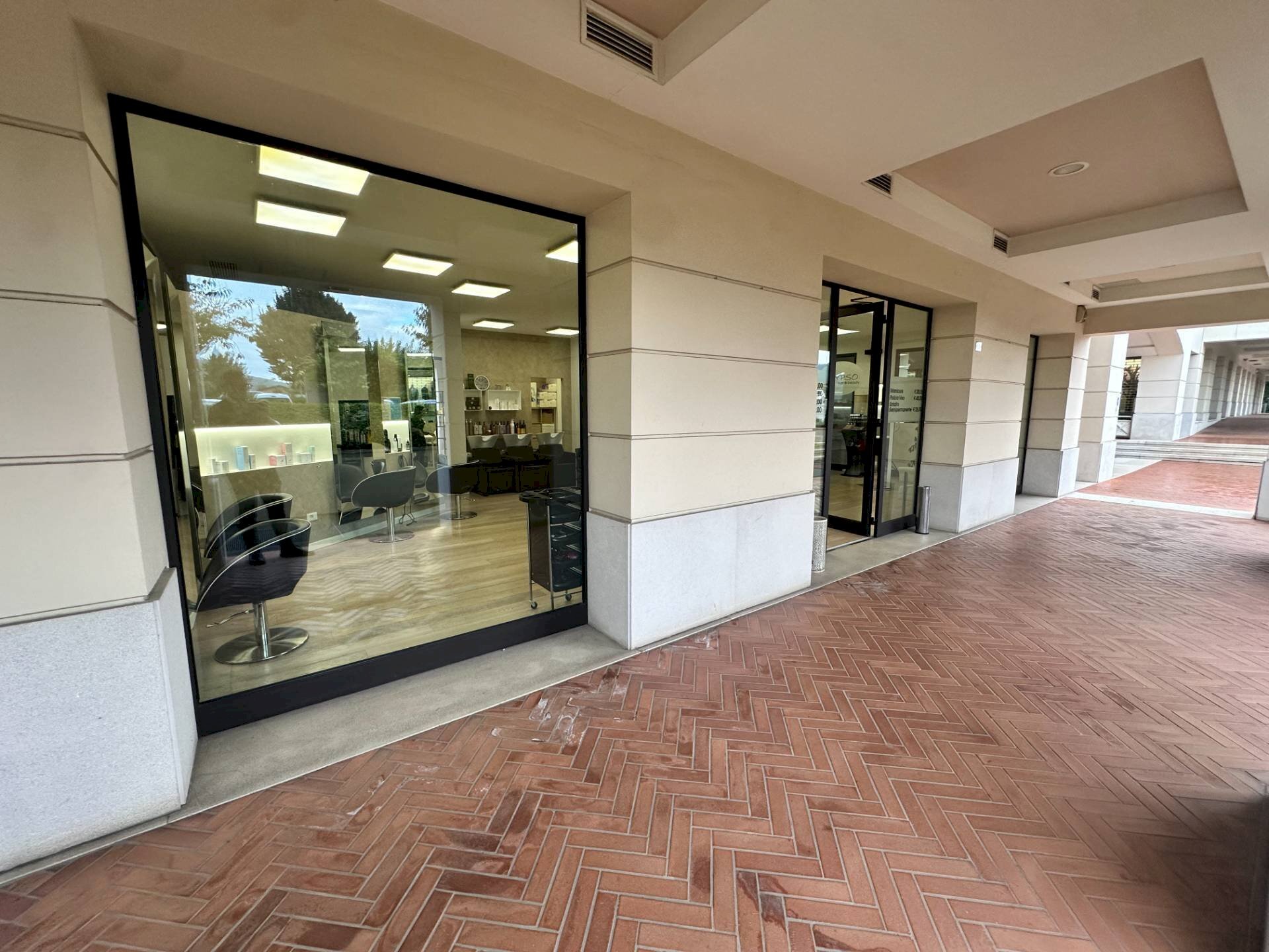 Foto 2 - Locale Commerciale Via Principe Umberto
15, Adro - foto 2