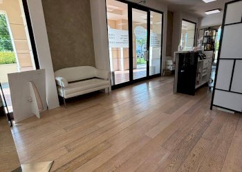 Foto 4 - Locale Commerciale Via Principe Umberto
 
15, Adro - foto 4