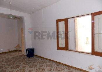 Stanza vuota - Casa indipendente Cellino San Marco - foto 13