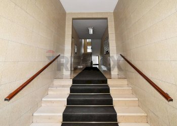 Ricezione / Lobby - Bilocale VIA FRATELLI CERVI
 
25, San Giuliano Milanese - foto 6