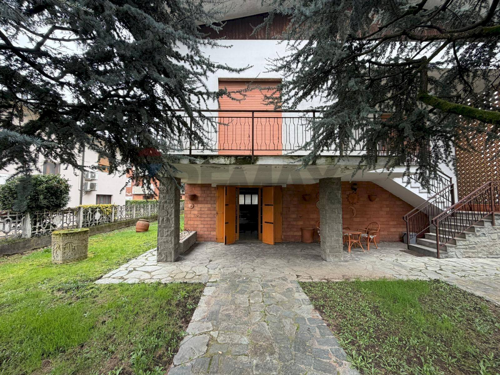 Casa all\'aperto - Villa via salvo d'acquisto
 
6, Pandino - foto 1