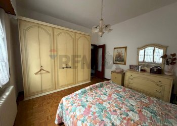 Camera / camera da letto - Villa via salvo d'acquisto
 
6, Pandino - foto 14