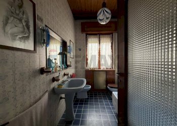 Bagno - Villa via salvo d'acquisto
 
6, Pandino - foto 16