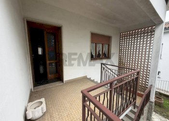 Scale - Villa via salvo d'acquisto
 
6, Pandino - foto 31