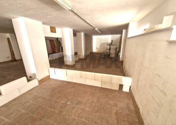 Terrazza - Locale Commerciale Via Lazio
 
26, Capaci - foto 11