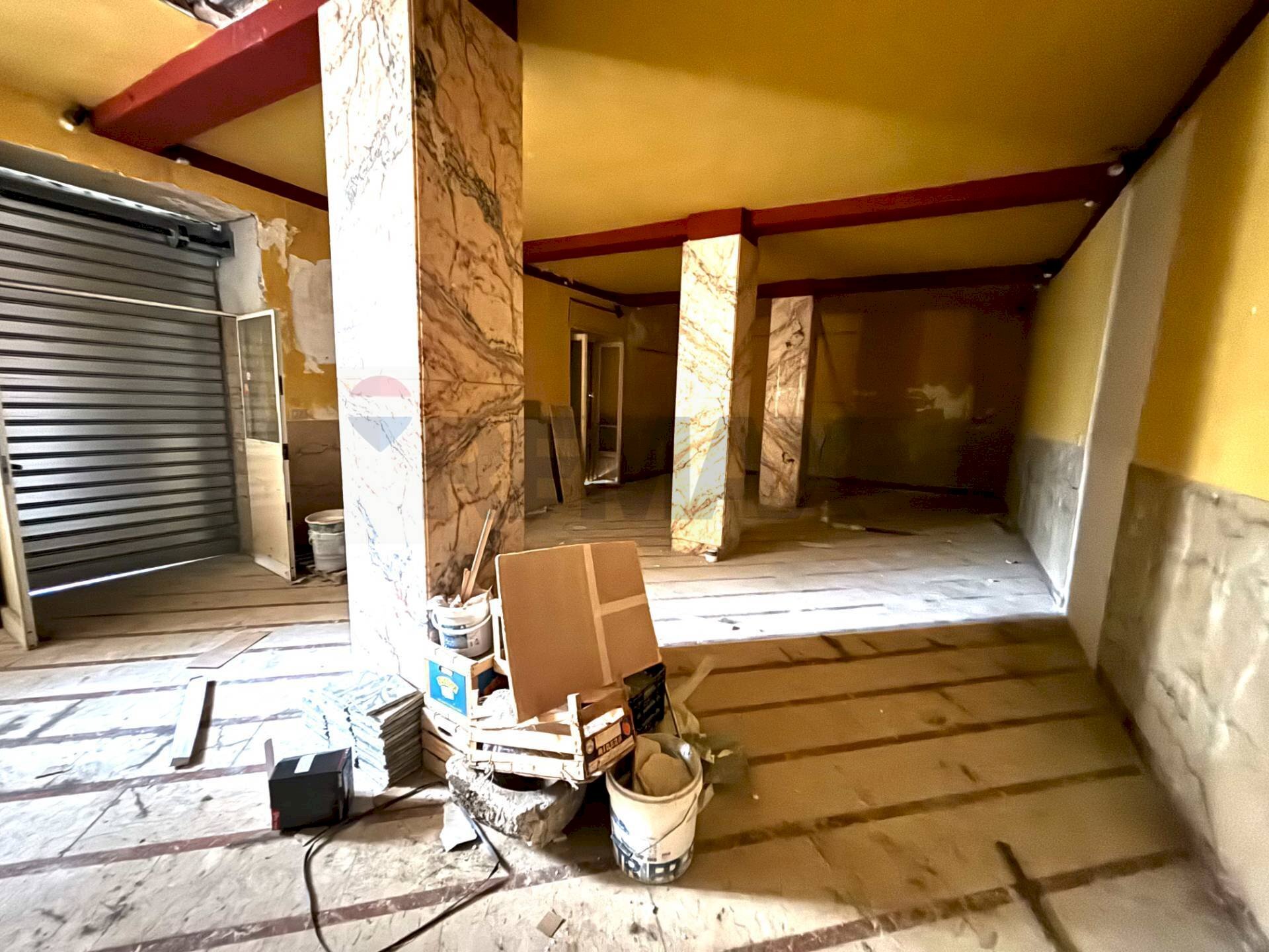 Scale - Commercial Premises Vicolo Paterno'
 
18, Palermo - photo 1