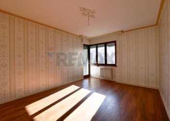 Stanza vuota - Trilocale Via Genova
 
41, Gravina in Puglia - foto 11