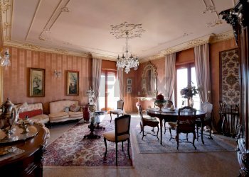 Sala da pranzo - Appartamento Corso Canio Musacchio
 
6, Gravina in Puglia - foto 2