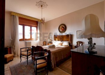 Camera / camera da letto - Appartamento Corso Canio Musacchio
 
6, Gravina in Puglia - foto 18