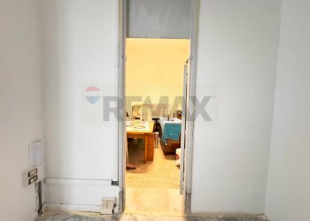 Hall / corridoio - Commercial Premises Piazza Carlo Alberto Dalla Chiesa
78, Parma - photo 6