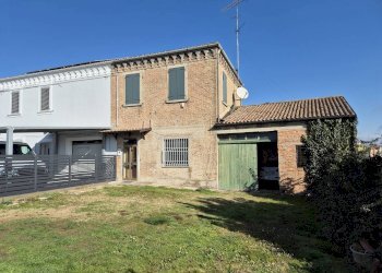 Foto 1 - Casa indipendente VIA ARGINE VECCHIO
 
80, Terre del Reno - foto 1