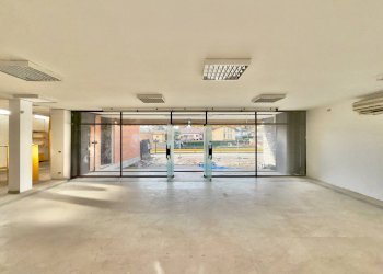 Foto 6 - Capannone Via Monte Sant'Elia
 
14, Induno Olona - foto 6