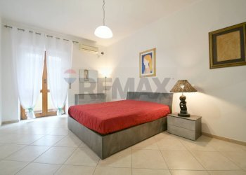 Camera / camera da letto - Appartamento via Gramsci
 
8, Quartu Sant'Elena - foto 18