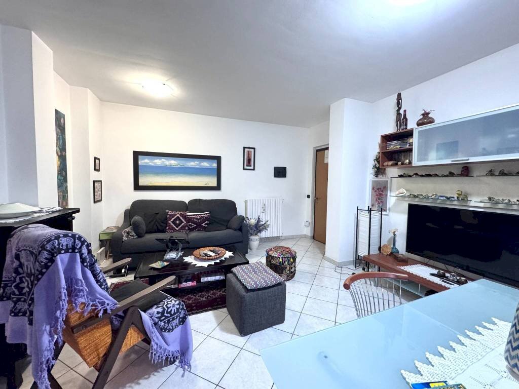 Salone - Three-room apartment via Antonio Vivaldi, Borgomanero - photo 2