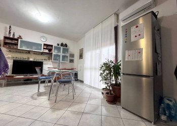 Salone - Trilocale via Antonio Vivaldi, Borgomanero - foto 6