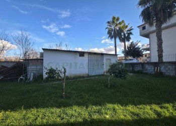 Foto 1 - Magazzino Saviano, Saviano - foto 1