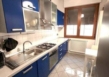 Cucina - Trilocale via Giovanni Battista Morgagni, Bologna (zona Centro Storico) - foto 2