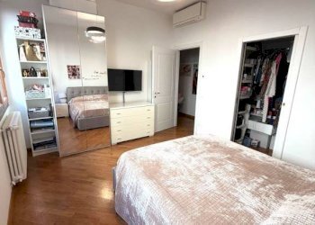 Camera da letto - Trilocale via Giovanni Battista Morgagni, Bologna (zona Centro Storico) - foto 8