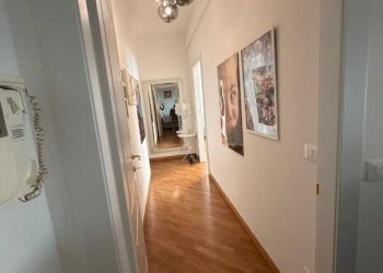 Corridoio - Trilocale via Giovanni Battista Morgagni, Bologna (zona Centro Storico) - foto 28