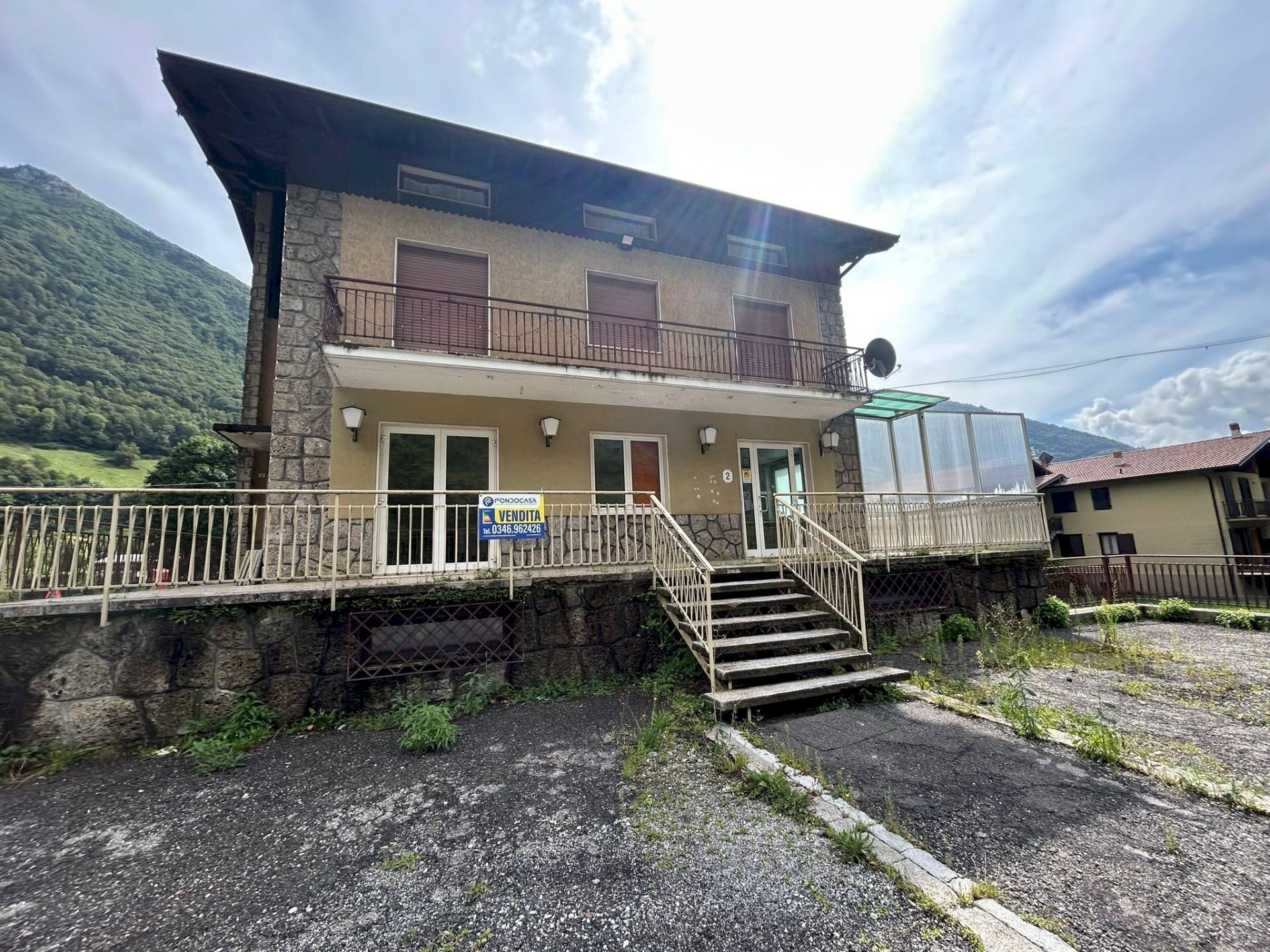 Foto 1 - Stabile - Palazzo Viale Valzella
 
2, Ardesio - foto 1