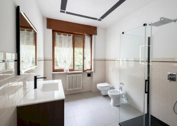 Foto 15 - Stabile - Palazzo Viale Valzella
 
2, Ardesio - foto 15