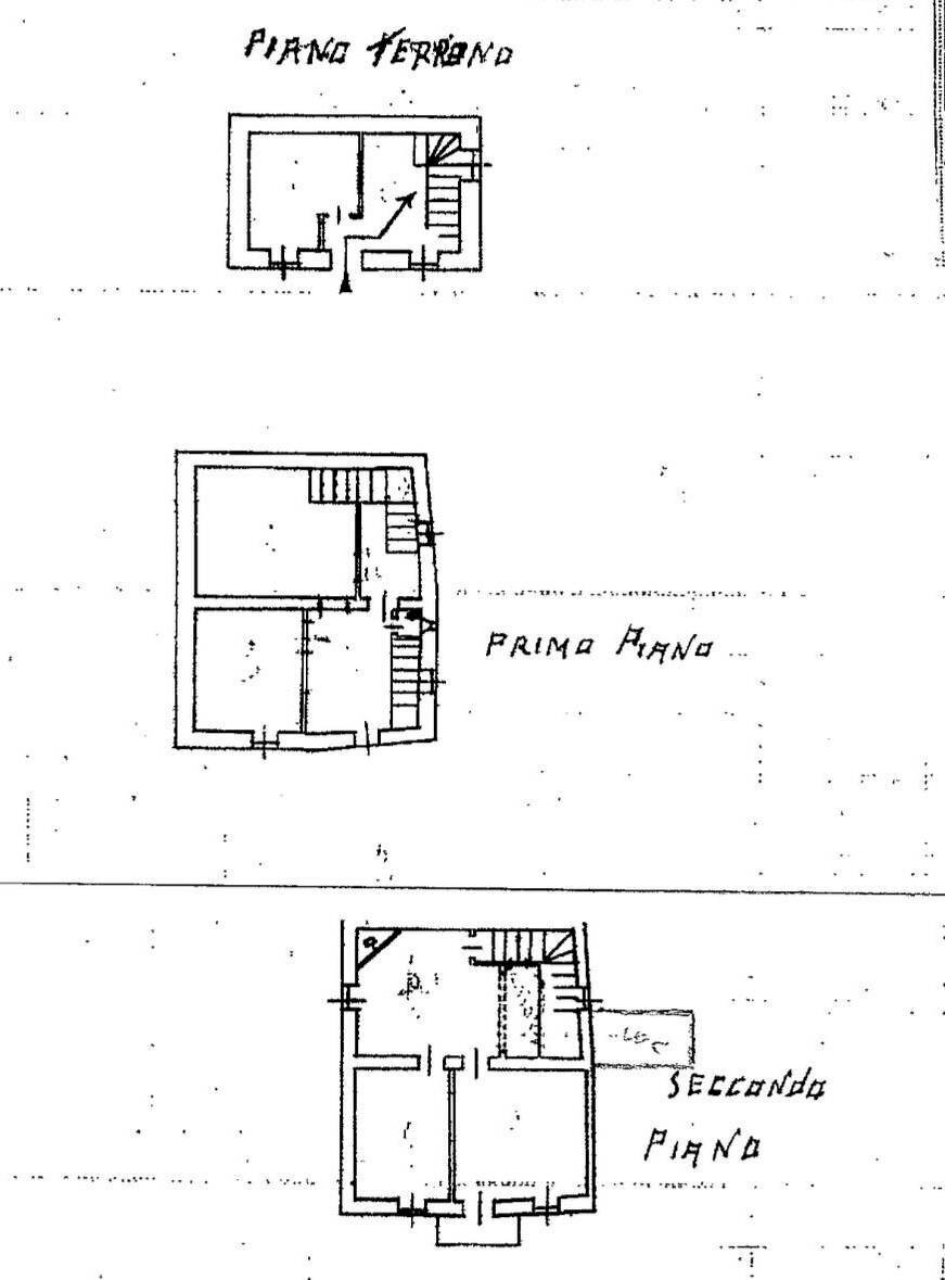 Foto 16 - Independent house via Clì
 
27, Clusone - floor plans 1