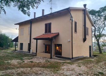 Facciata - Rustico via Croce del Monte, Osimo - foto 12