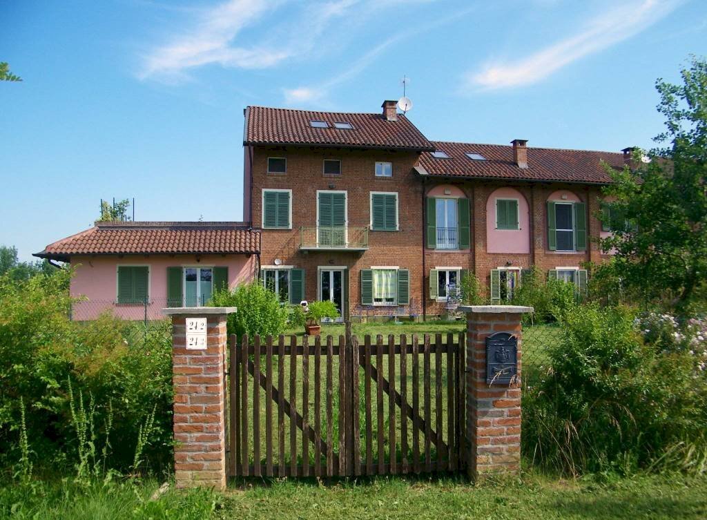 Facciata - Rustico via Oriassolo, Arignano - foto 2