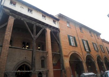 Facciata - Quadrilocale via Santo Stefano, 10, Bologna (zona Centro Storico) - foto 1