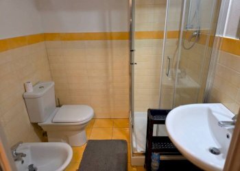 Bagno - Quadrilocale via Santo Stefano, 10, Bologna (zona Centro Storico) - foto 16