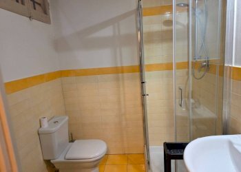 Bagno - Quadrilocale via Santo Stefano, 10, Bologna (zona Centro Storico) - foto 17