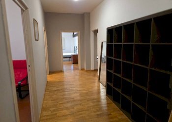 Corridoio - Quadrilocale via Santo Stefano, 10, Bologna (zona Centro Storico) - foto 21