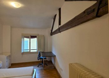 Camera da letto - Quadrilocale via Santo Stefano, 10, Bologna (zona Centro Storico) - foto 36