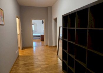 Corridoio - Quadrilocale via Santo Stefano, 10, Bologna (zona Centro Storico) - foto 40