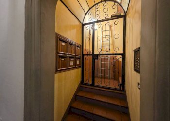 Interno palazzo - Quadrilocale via Santo Stefano, 10, Bologna (zona Centro Storico) - foto 50