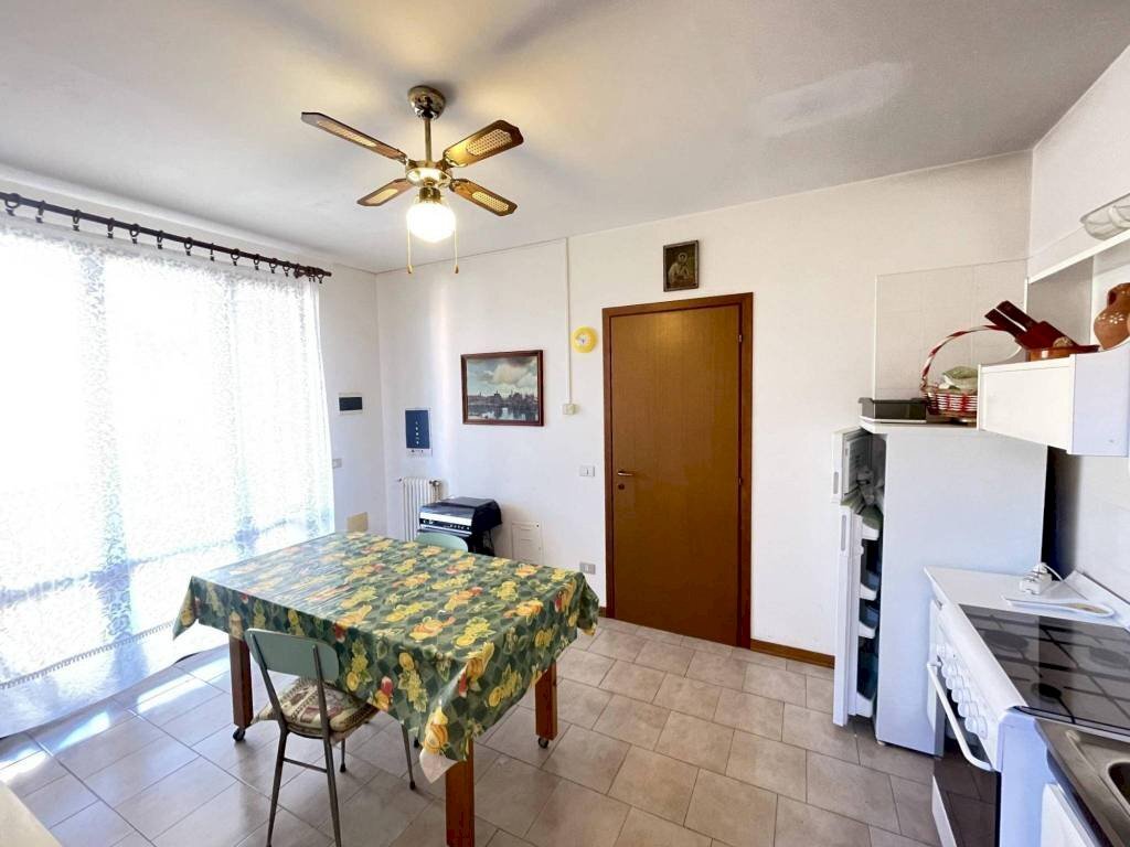 Soggiorno - Three-room apartment viale dei Gelsi, Ravenna (neighborhood Porto Corsini) - photo 1
