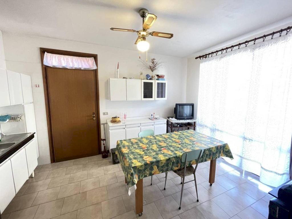 Soggiorno - Three-room apartment viale dei Gelsi, Ravenna (neighborhood Porto Corsini) - photo 3